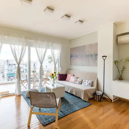 Apartment Skyview Penthouse / Athens